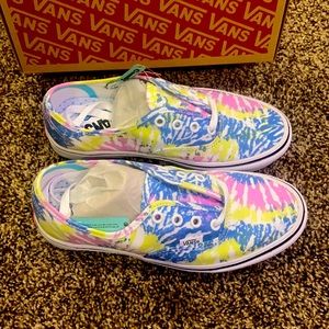 Tie Dye Orchid Authentic Vans